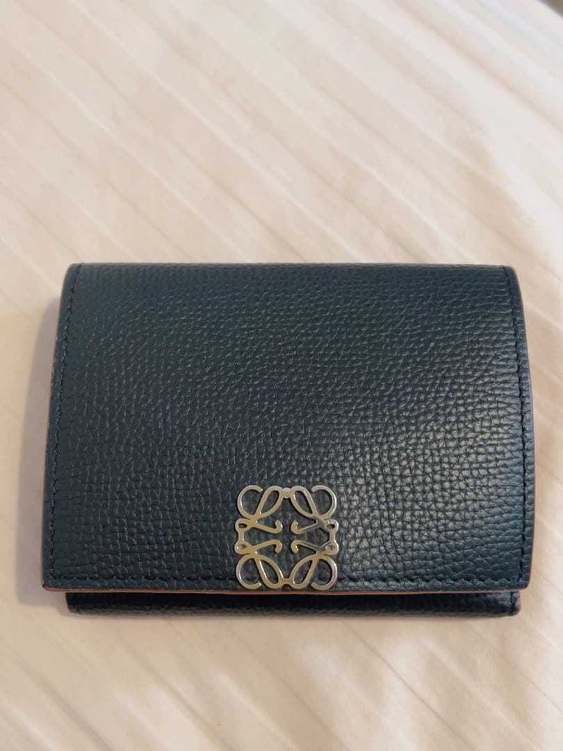 LOEWE 三つ折り財布 黒 レザー