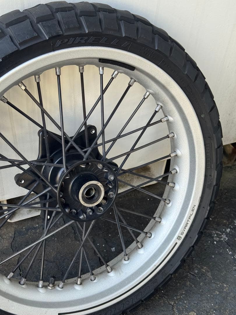 Svartpilen401 スヴァルトピレン　前後ホイールセット 引き取り限定