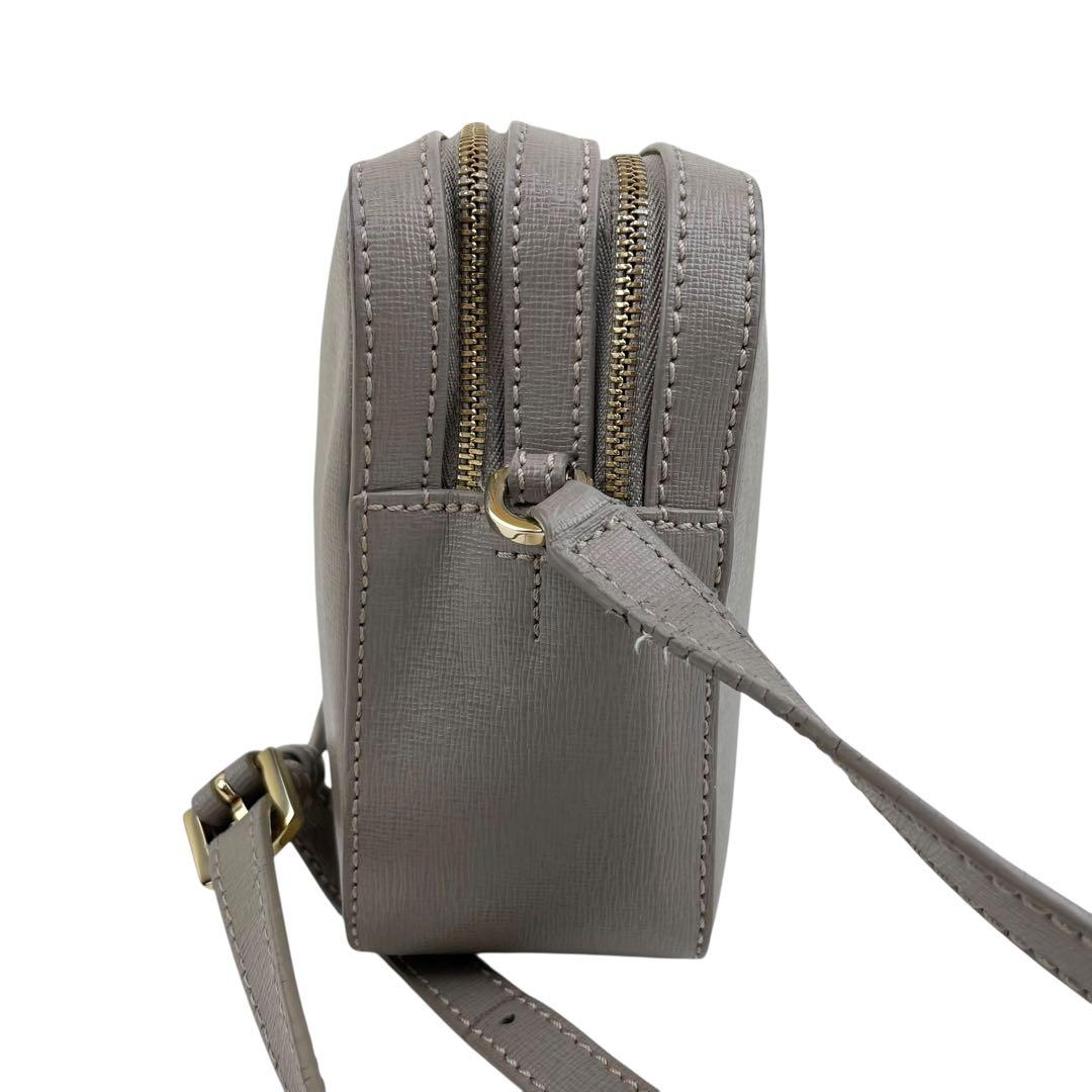 ✨美品 フルラ FURLA ショルダーバッグ　グレー　斜め掛け　クロスボディ