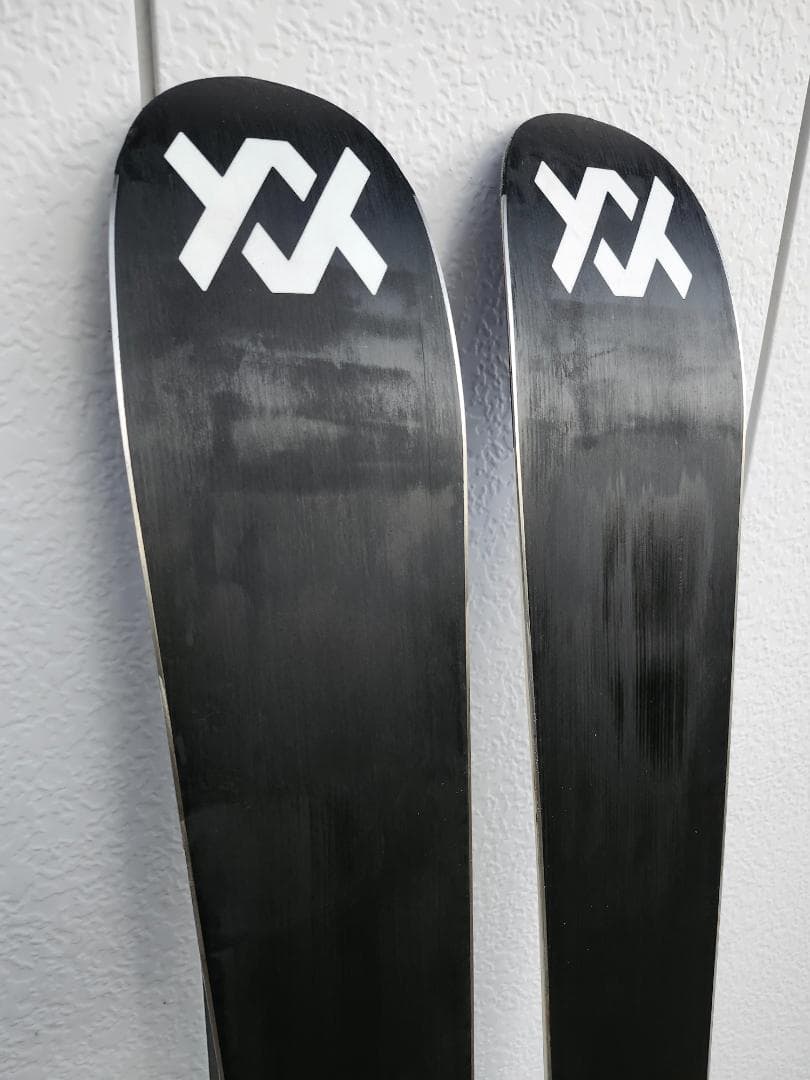 Völkl Blaze 94 スキー板