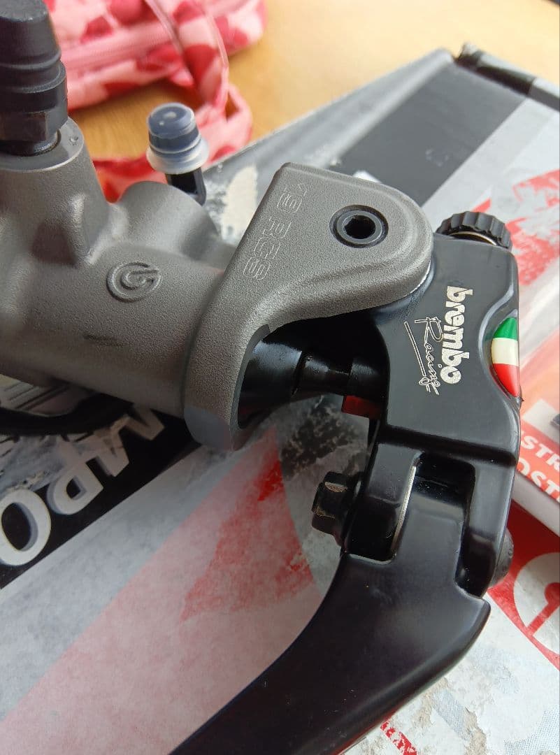 ブレンボーブレーキマスターシリンダRCS19