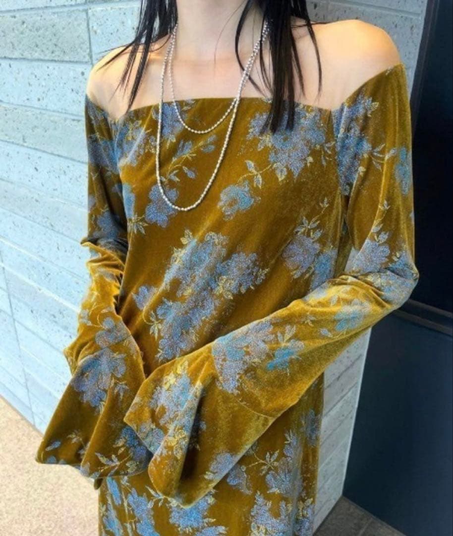 FLOWER PRINT VELOUR DRESS Mカーキ