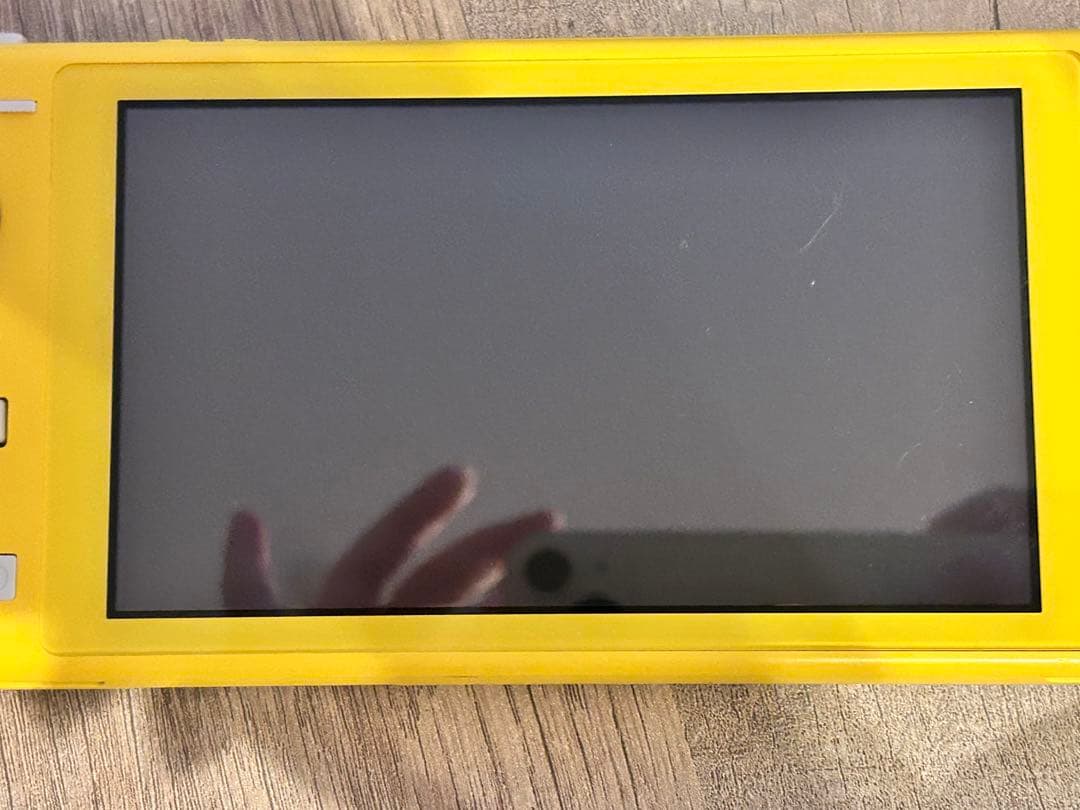 【動作確認済み】Nintendo Switch Lite イエロー 充電器付き