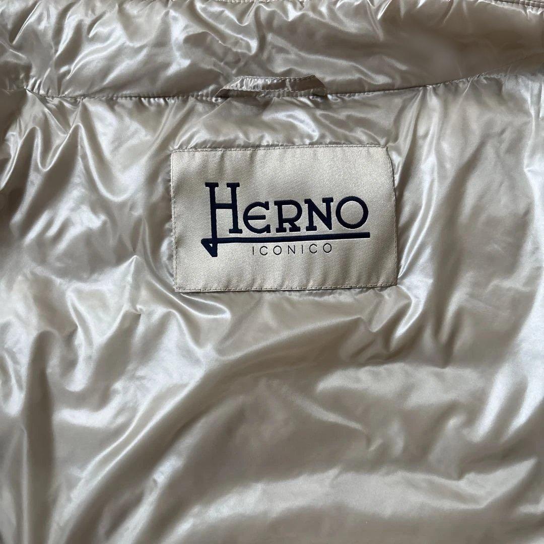 HERNO アイボリー ダウンベスト