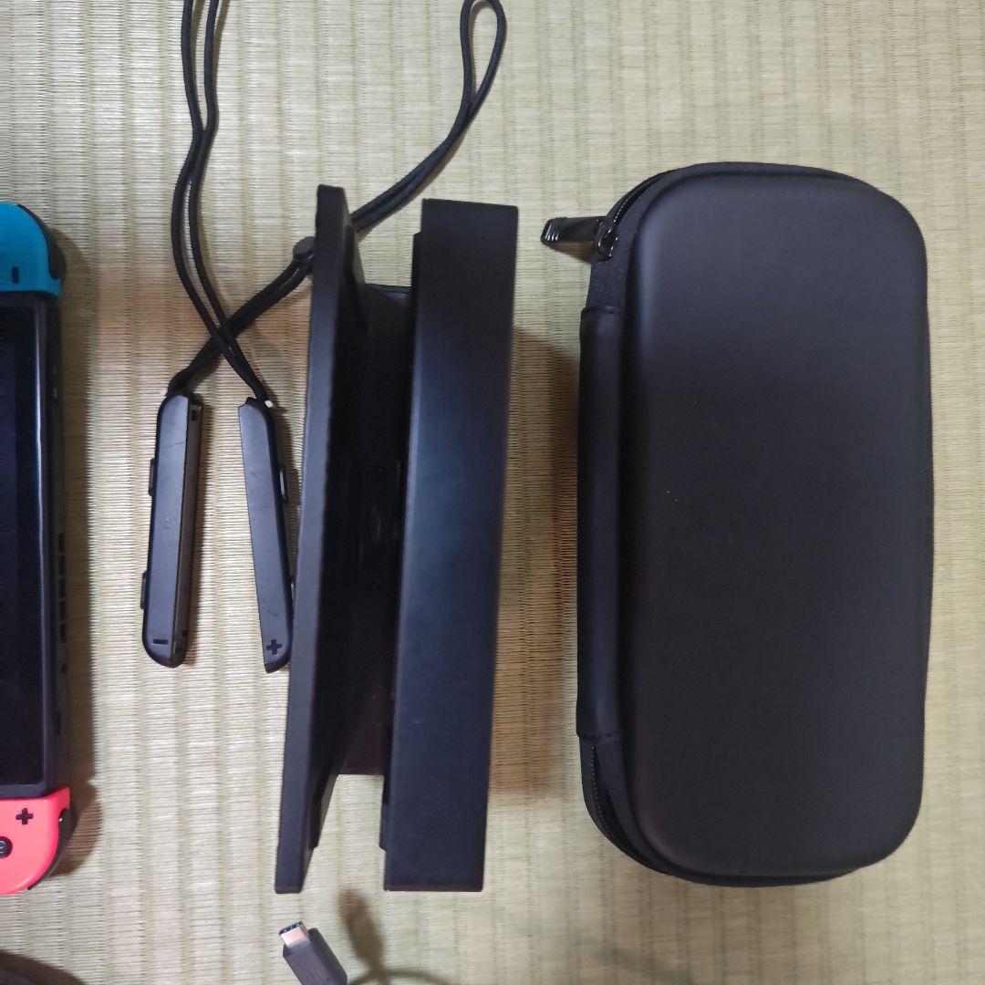 ジャンク　Nintendo Switch ネオンブルー/レッド 本体