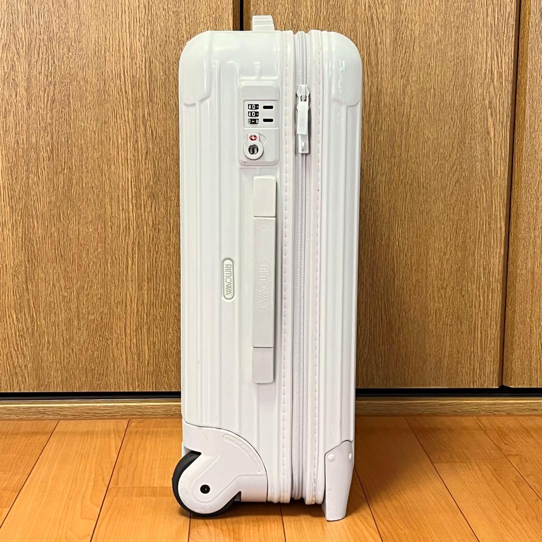 りんごちゃんです、！リモワ ユナイテッドアローズ　別注　キャリーカート