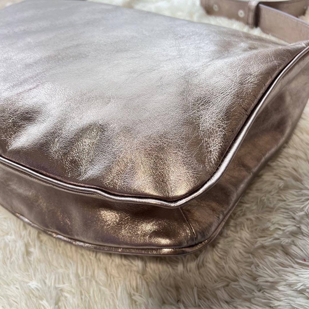 イアパピヨネ スワローマチショルダー アンティークゴールド