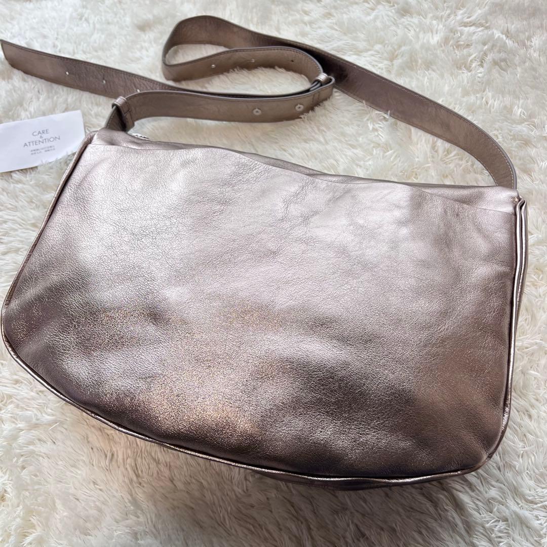 イアパピヨネ スワローマチショルダー アンティークゴールド