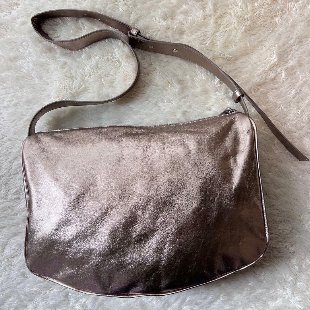 イアパピヨネ スワローマチショルダー アンティークゴールド