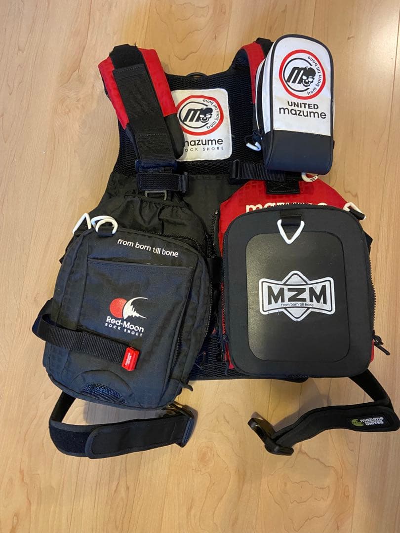 マズメ レッドムーンライフジャケット ロックショアＳＰ2 レッド