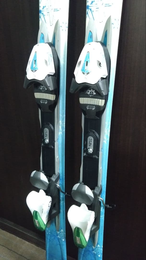 HEAD スキー板 156cm とってもおしゃれなのにハイスペック