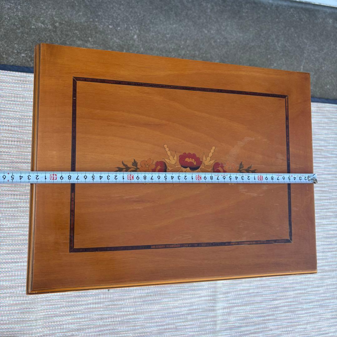 【送料込】アンティーク家具　猫足　木製チェスト　サイドボード　象嵌　英国風