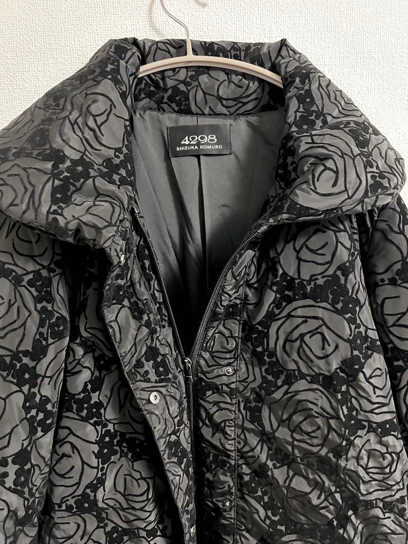 値下げ　即日発送4298 SHIZUKA KOMURO ダウンコートAラインL黒