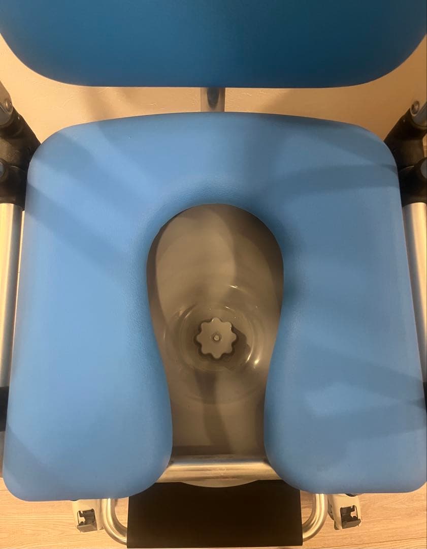 入浴用車いす リクライニングシャワーキャリー