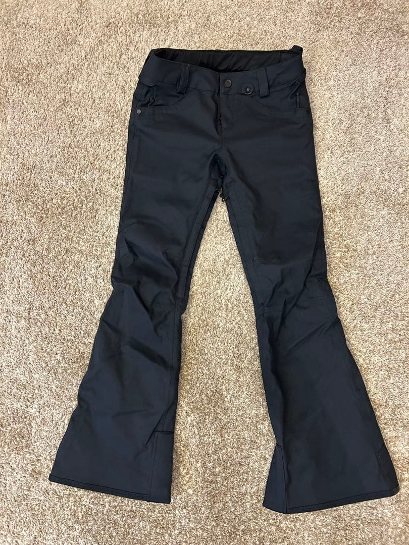 【美品VOLCOM上下セット】スノーボードウェア レディースSサイズ