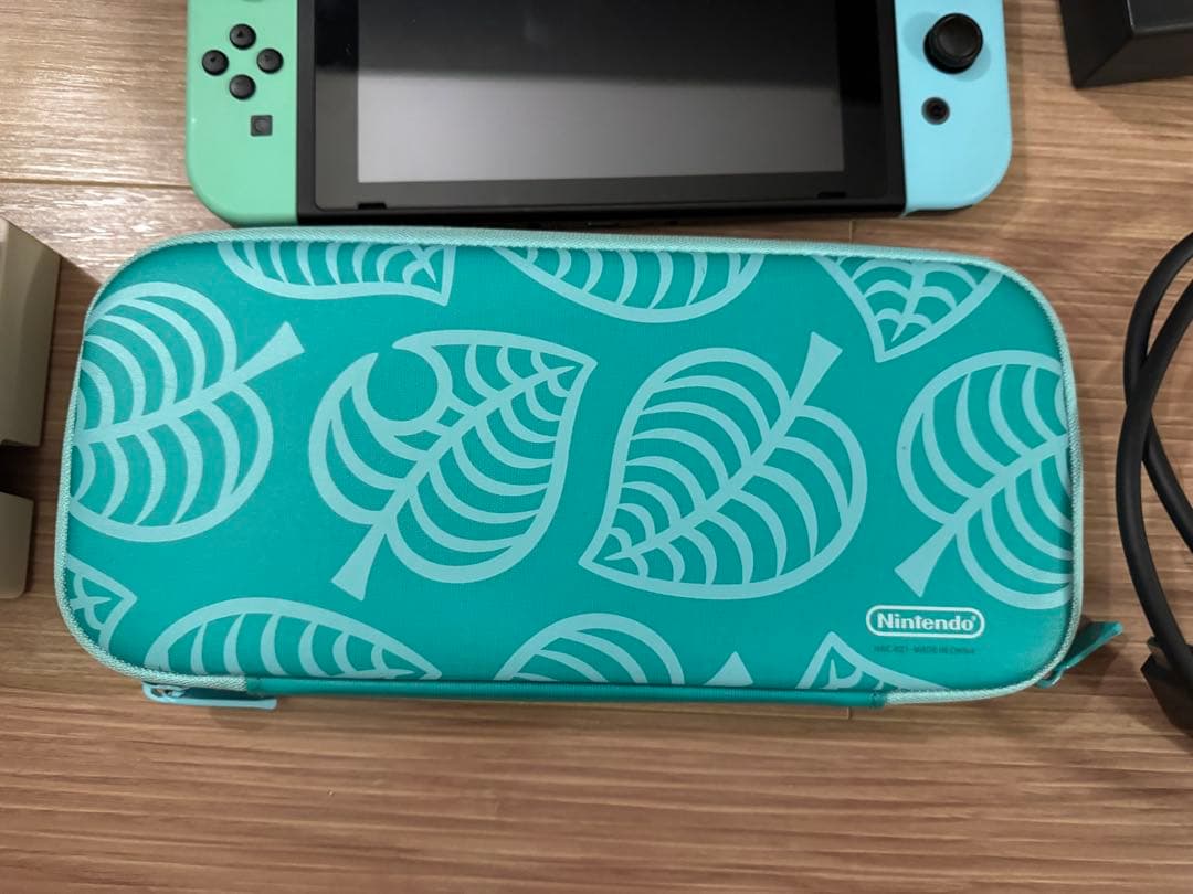 【美品】Nintendo Switch どうぶつの森セット SDカード＆ケース付