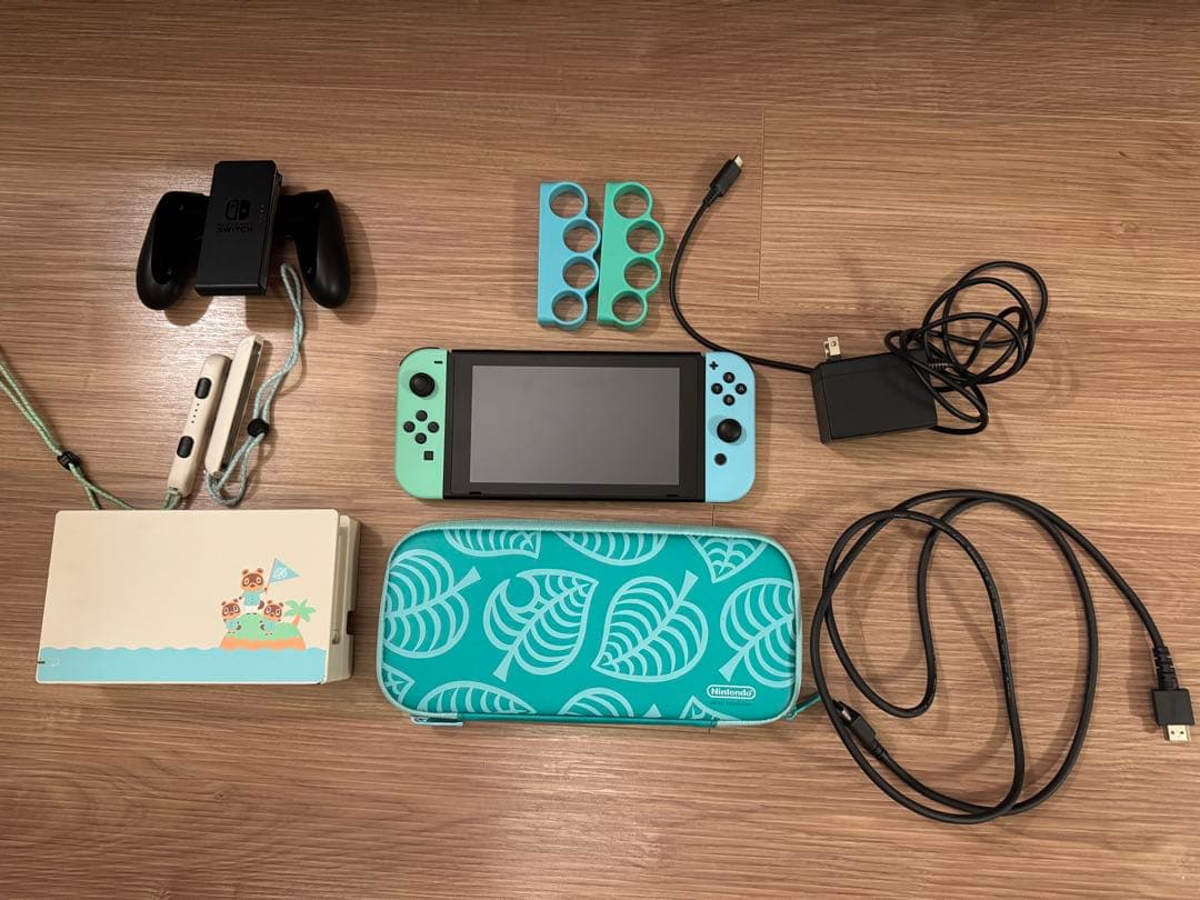 【美品】Nintendo Switch どうぶつの森セット SDカード＆ケース付