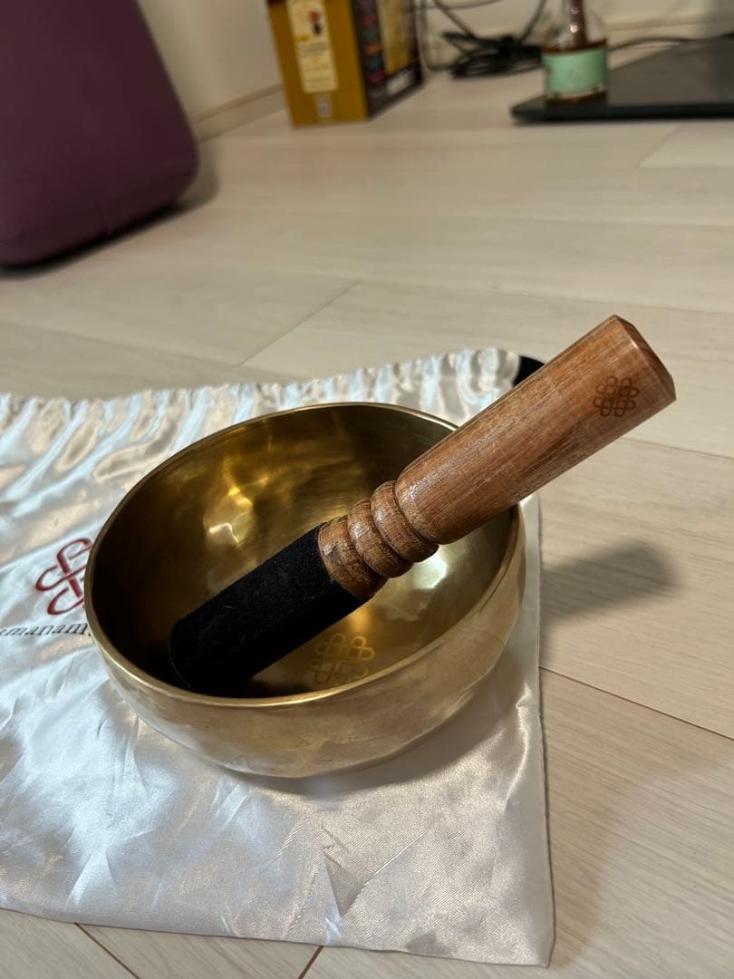 ヨガ用シンギングボウル