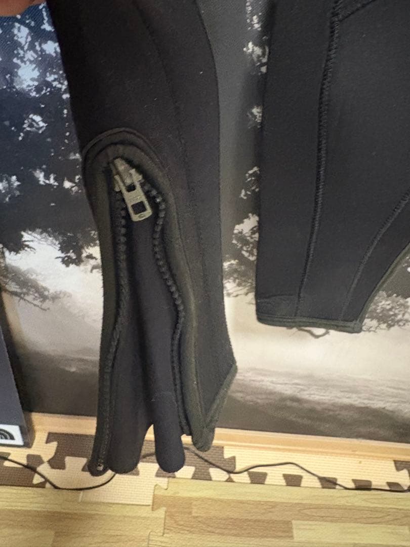 WorldDive フルスーツ ブラック/グレー　5ミリ　Mサイズくらい