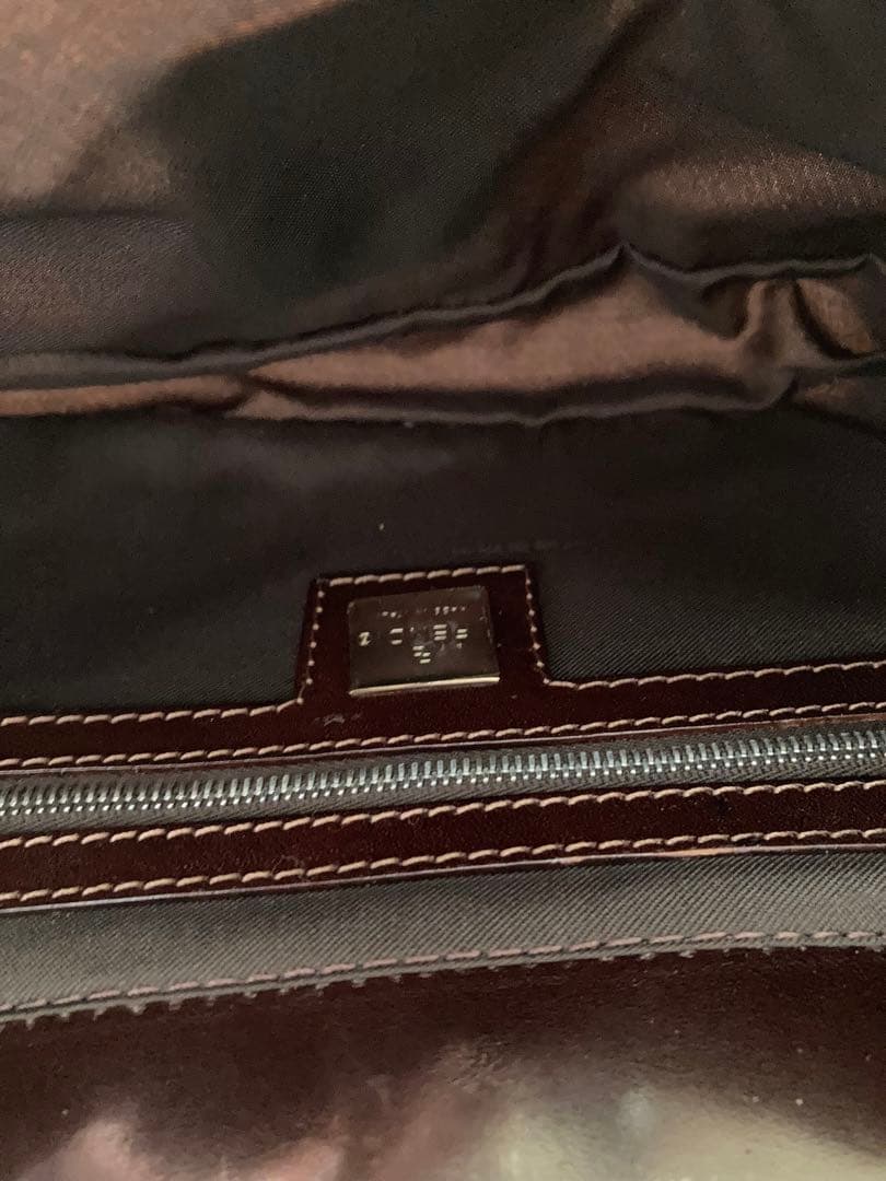 FENDI フェンディ バゲットバッグ 未使用 ピンク ビーズ刺繍 マンマバッグ