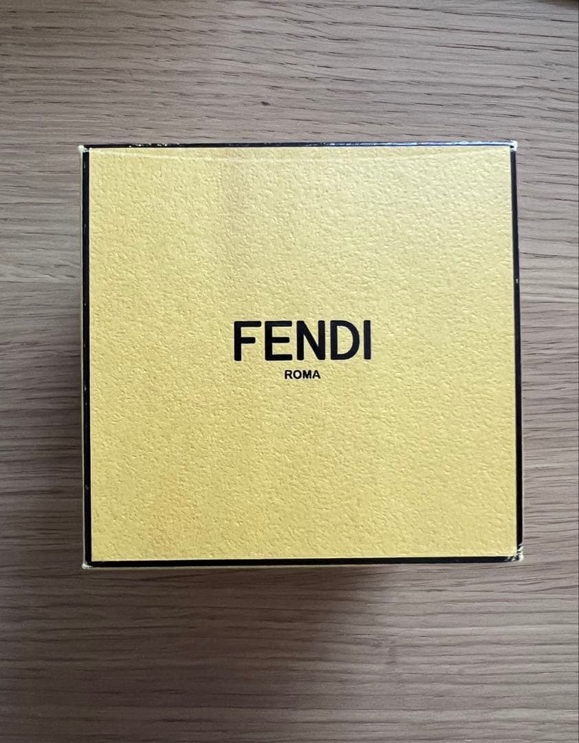 FENDI オーロック　ヘアクリップ　ゴールド