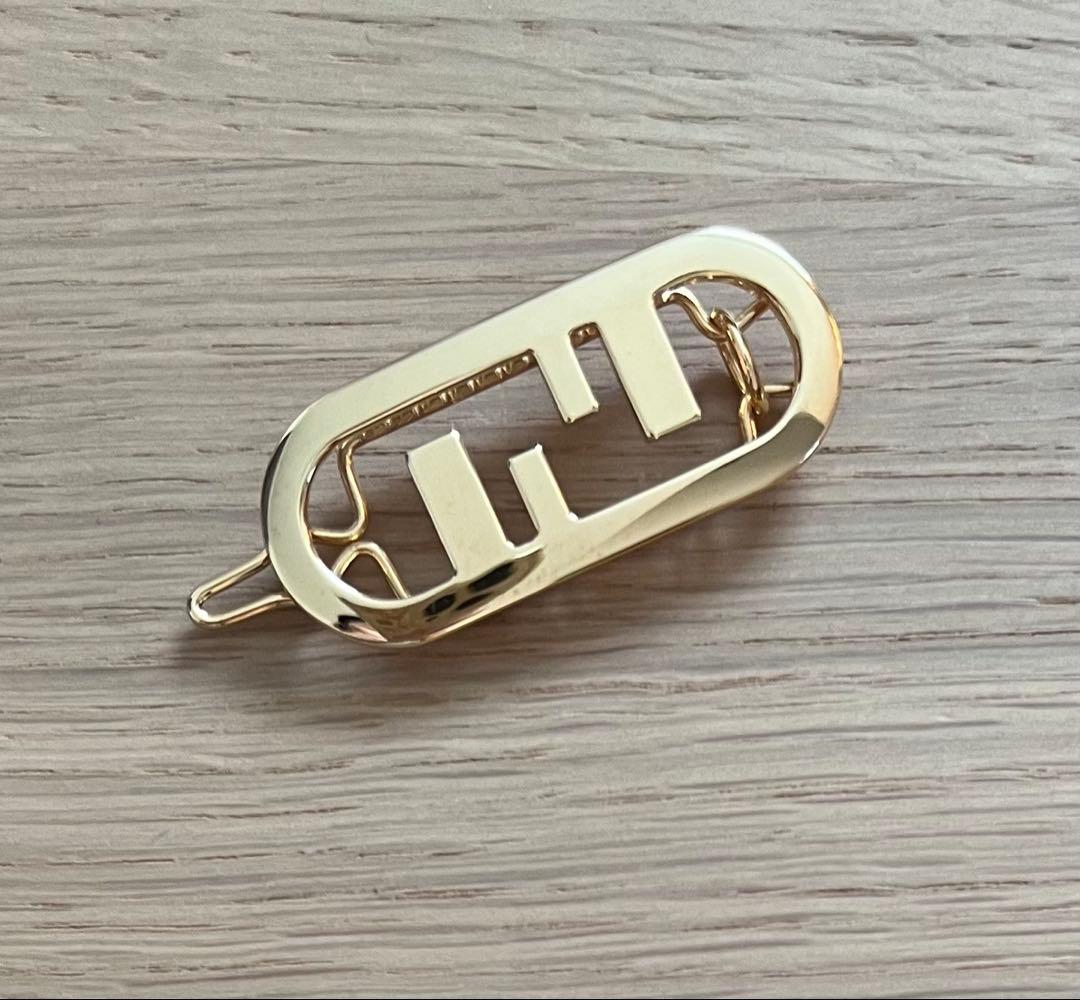 FENDI オーロック　ヘアクリップ　ゴールド