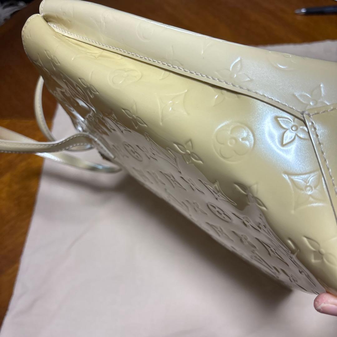 アイボリー ルイヴィトン　ヴェルニ ウィルシャーMM トートバッグ　ブロン　白