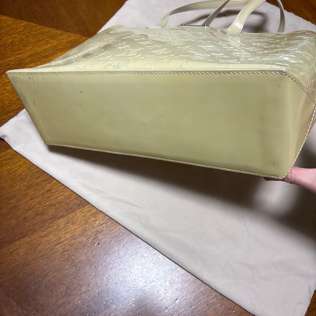 アイボリー ルイヴィトン　ヴェルニ ウィルシャーMM トートバッグ　ブロン　白