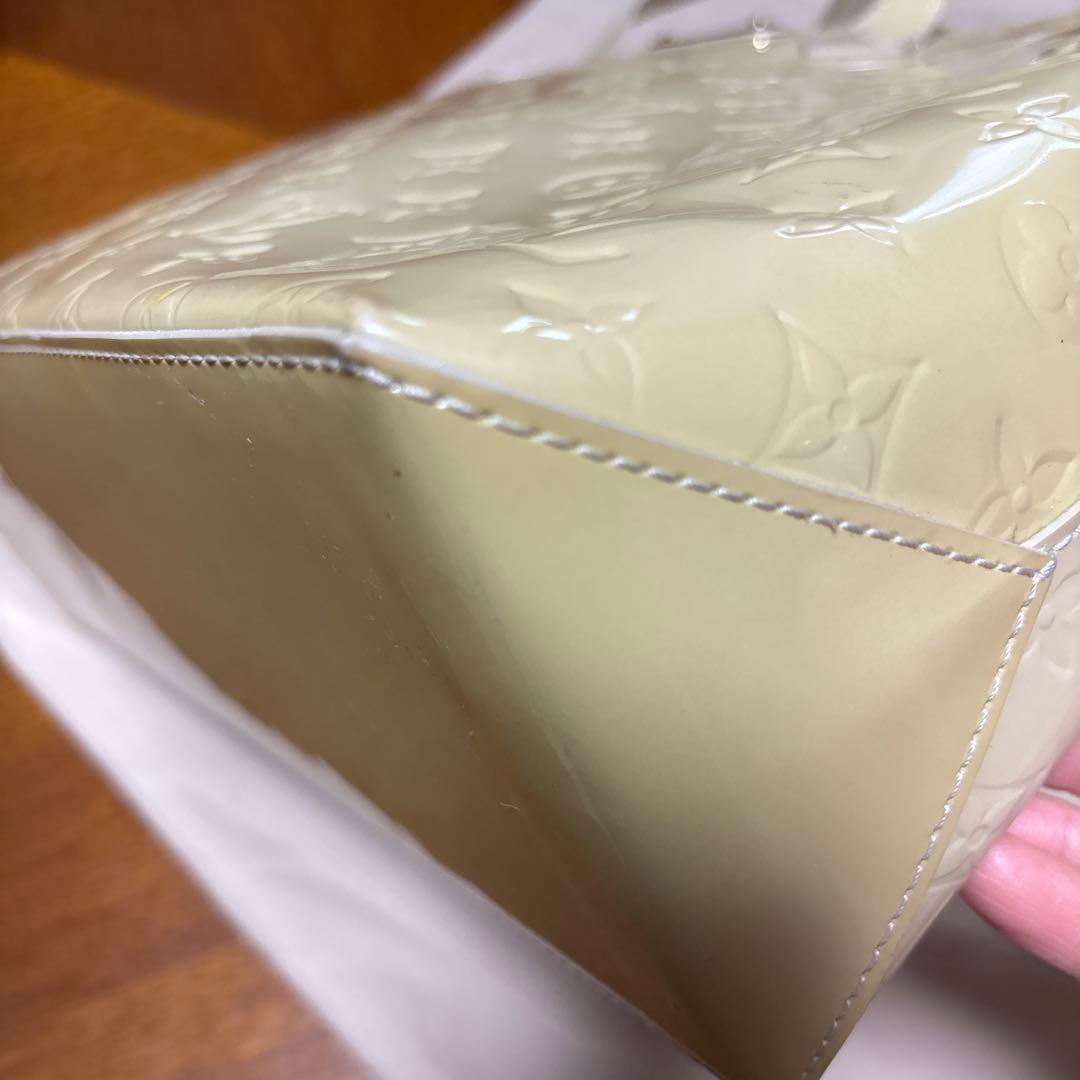 アイボリー ルイヴィトン　ヴェルニ ウィルシャーMM トートバッグ　ブロン　白