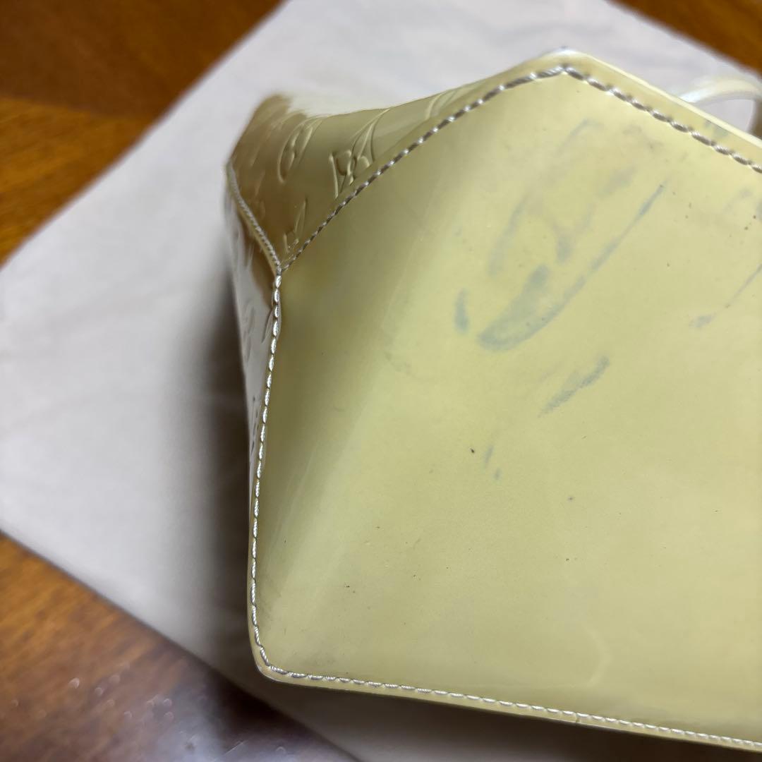 アイボリー ルイヴィトン　ヴェルニ ウィルシャーMM トートバッグ　ブロン　白