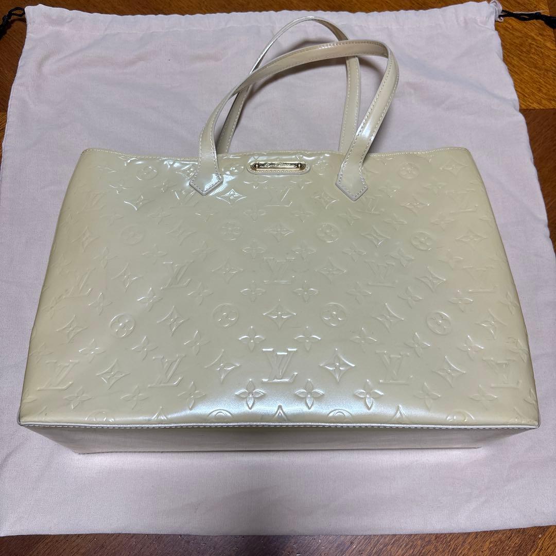 アイボリー ルイヴィトン　ヴェルニ ウィルシャーMM トートバッグ　ブロン　白