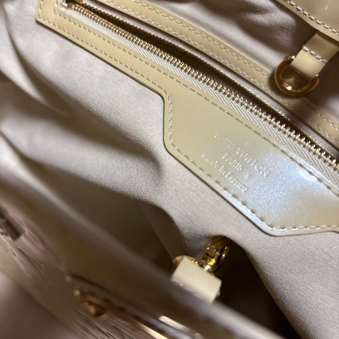 アイボリー ルイヴィトン　ヴェルニ ウィルシャーMM トートバッグ　ブロン　白