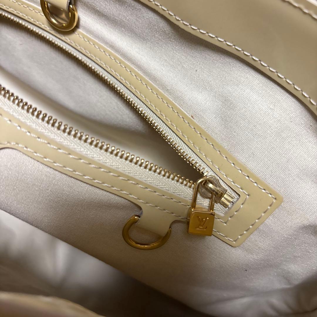 アイボリー ルイヴィトン　ヴェルニ ウィルシャーMM トートバッグ　ブロン　白