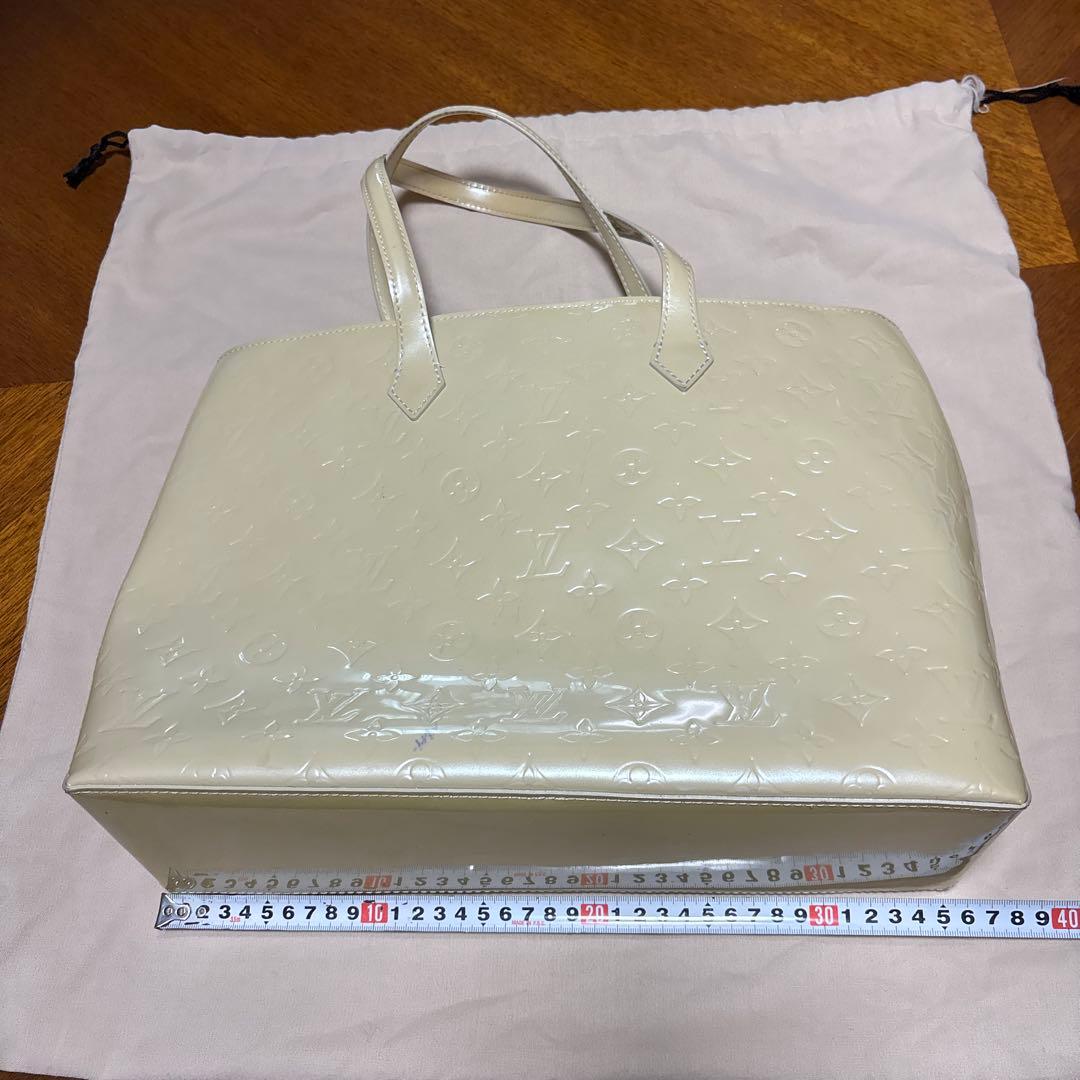 アイボリー ルイヴィトン　ヴェルニ ウィルシャーMM トートバッグ　ブロン　白
