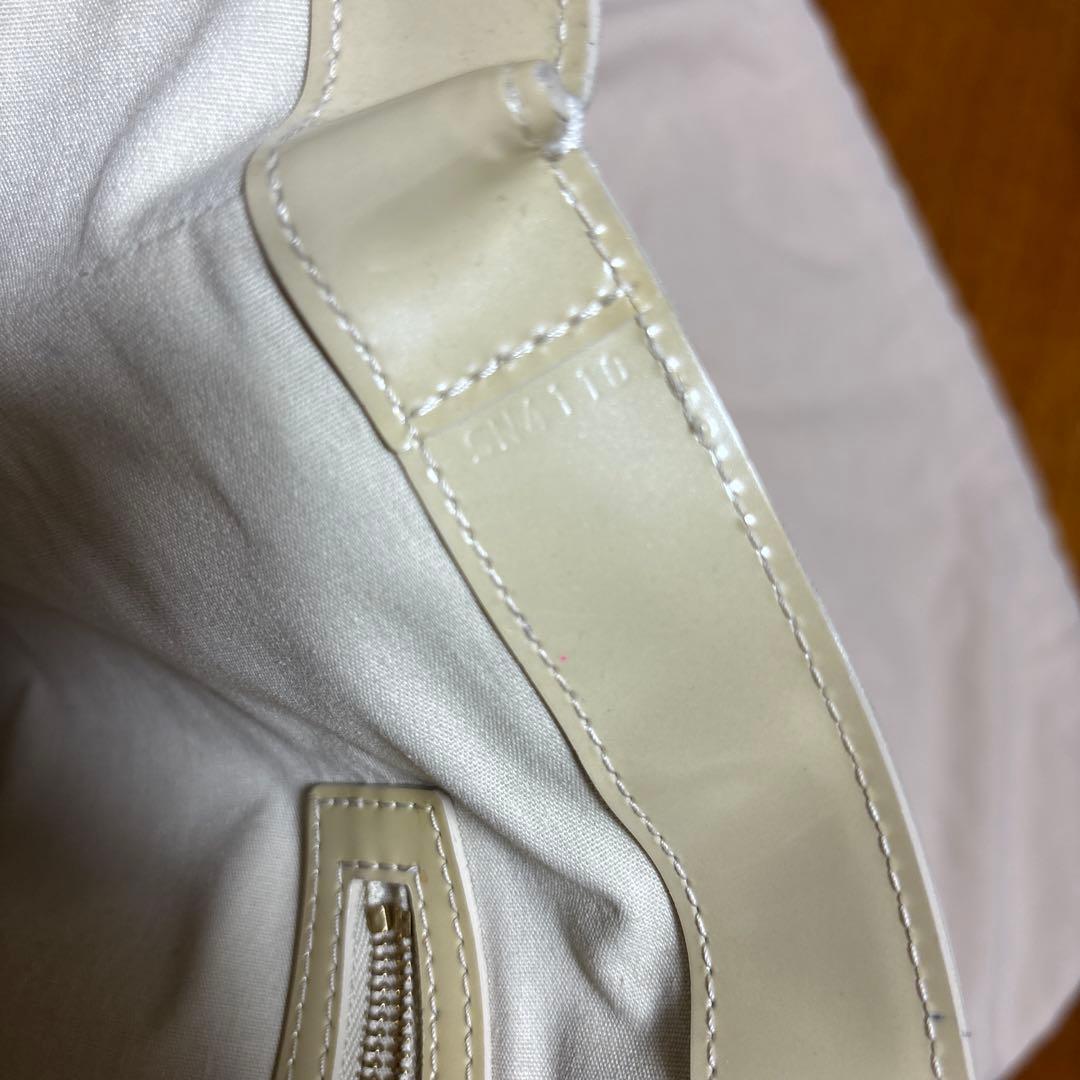 アイボリー ルイヴィトン　ヴェルニ ウィルシャーMM トートバッグ　ブロン　白