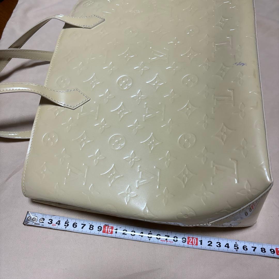 アイボリー ルイヴィトン　ヴェルニ ウィルシャーMM トートバッグ　ブロン　白