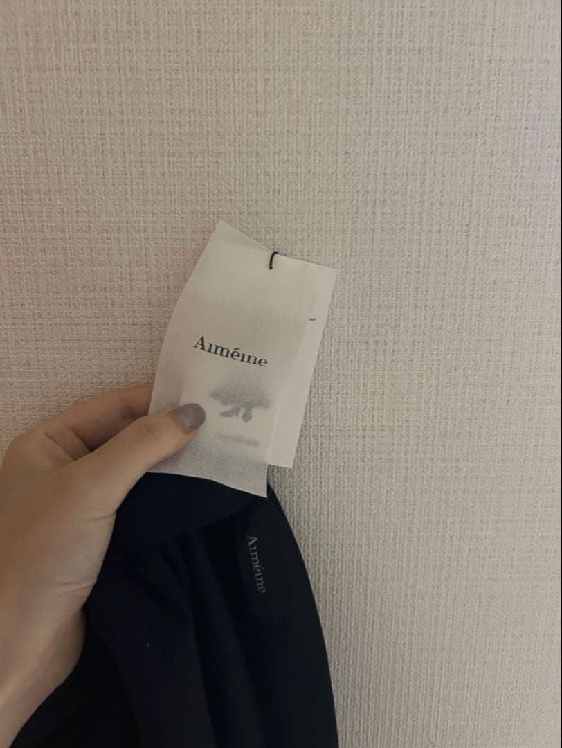 Aimeine ドレープネックカフススリーブトップス　ネイビ