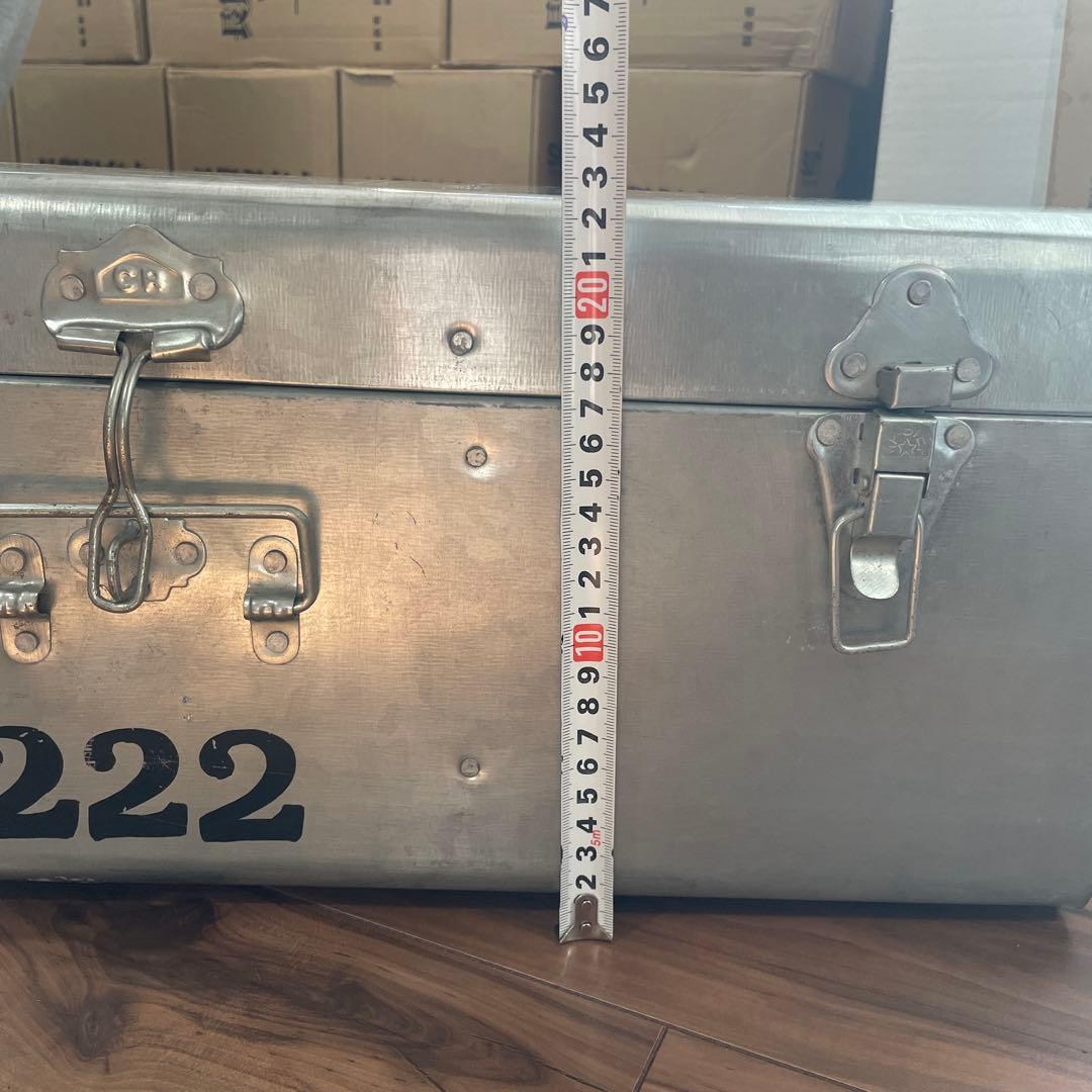 アルミ製収納ボックス　ヴィンテージ風　おしゃれ