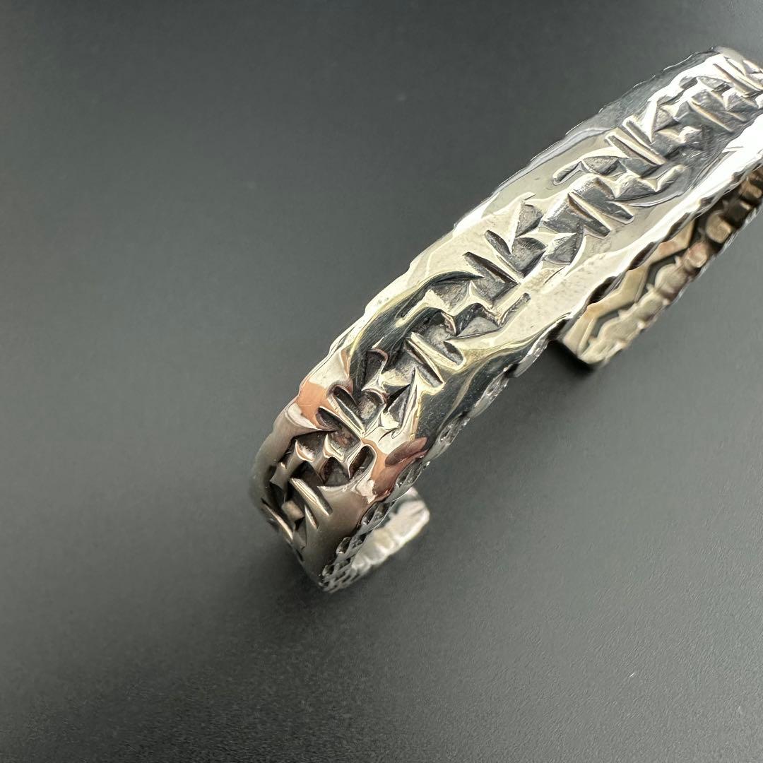 美品 NAVAJO Sunshine Reeves 4面スタンプワーク バングル