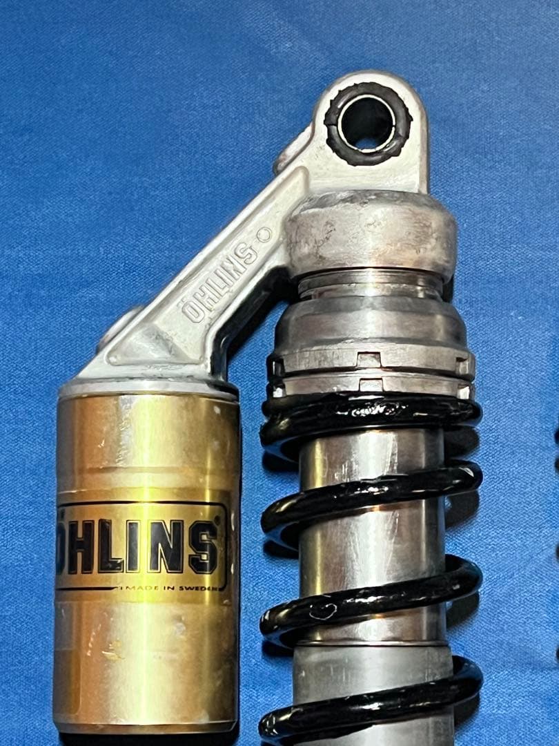 日曜限定価格　オーリンズ リヤ H01533 V-610 330mm GSX