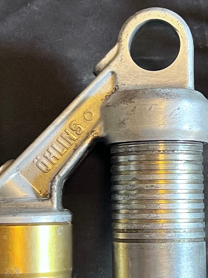 日曜限定価格　オーリンズ リヤ H01533 V-610 330mm GSX