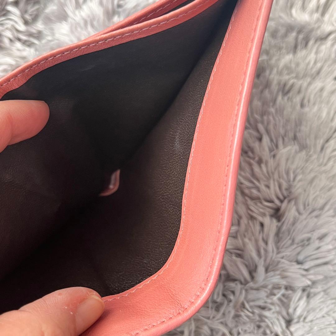 美品✨GUCCI 折り財布　GGキャンバス ラブリーハート　ピンクベージュ