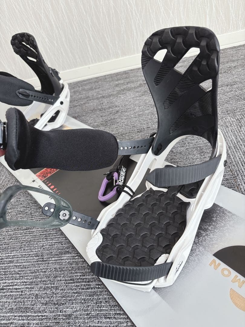 26超美品❗️超豪華❗️サロモン メンズスノーボードセット★スノボ149cm+ビン付