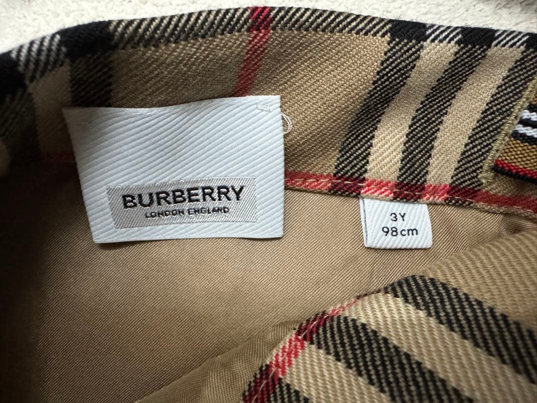 バーバリーチルドレン　スカート　3y