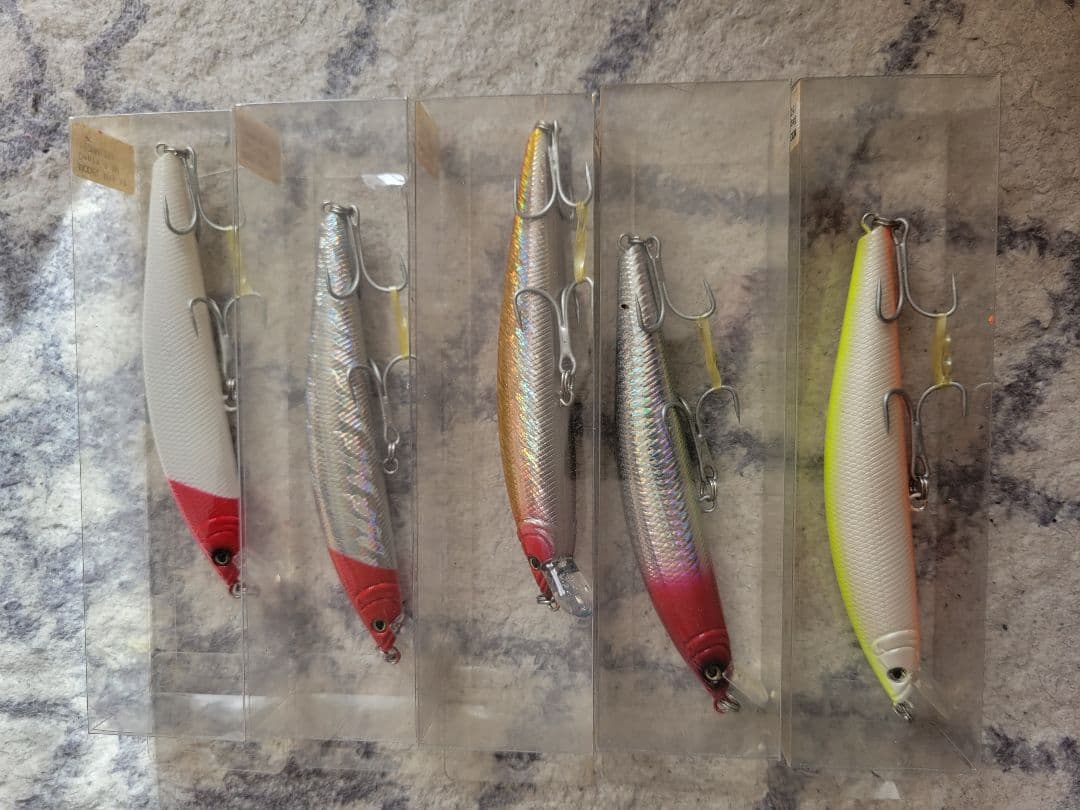 ビックベイト　ミノー　バイブレーション　スピンテール　大量処分