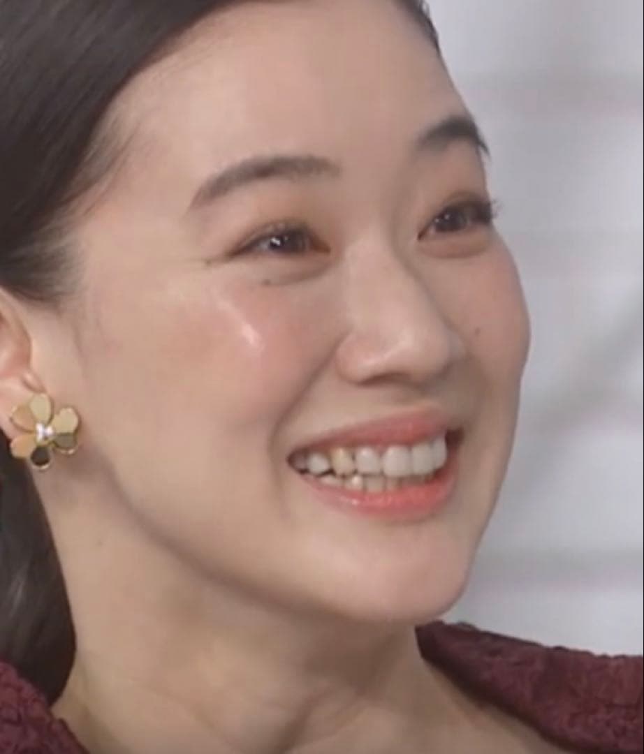 最高品質　海外セレブ フリヴォル ラージフラワー ピアス　大人気　ゴールド