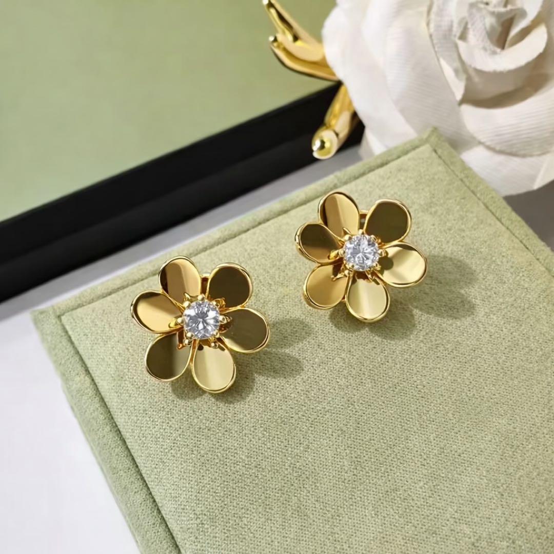 最高品質　海外セレブ フリヴォル ラージフラワー ピアス　大人気　ゴールド