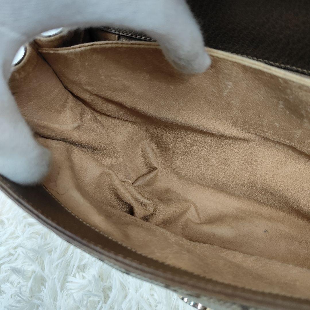 本日限定価格　グッチ　ショルダーバッグ　GG スプリーム　インターロッキング