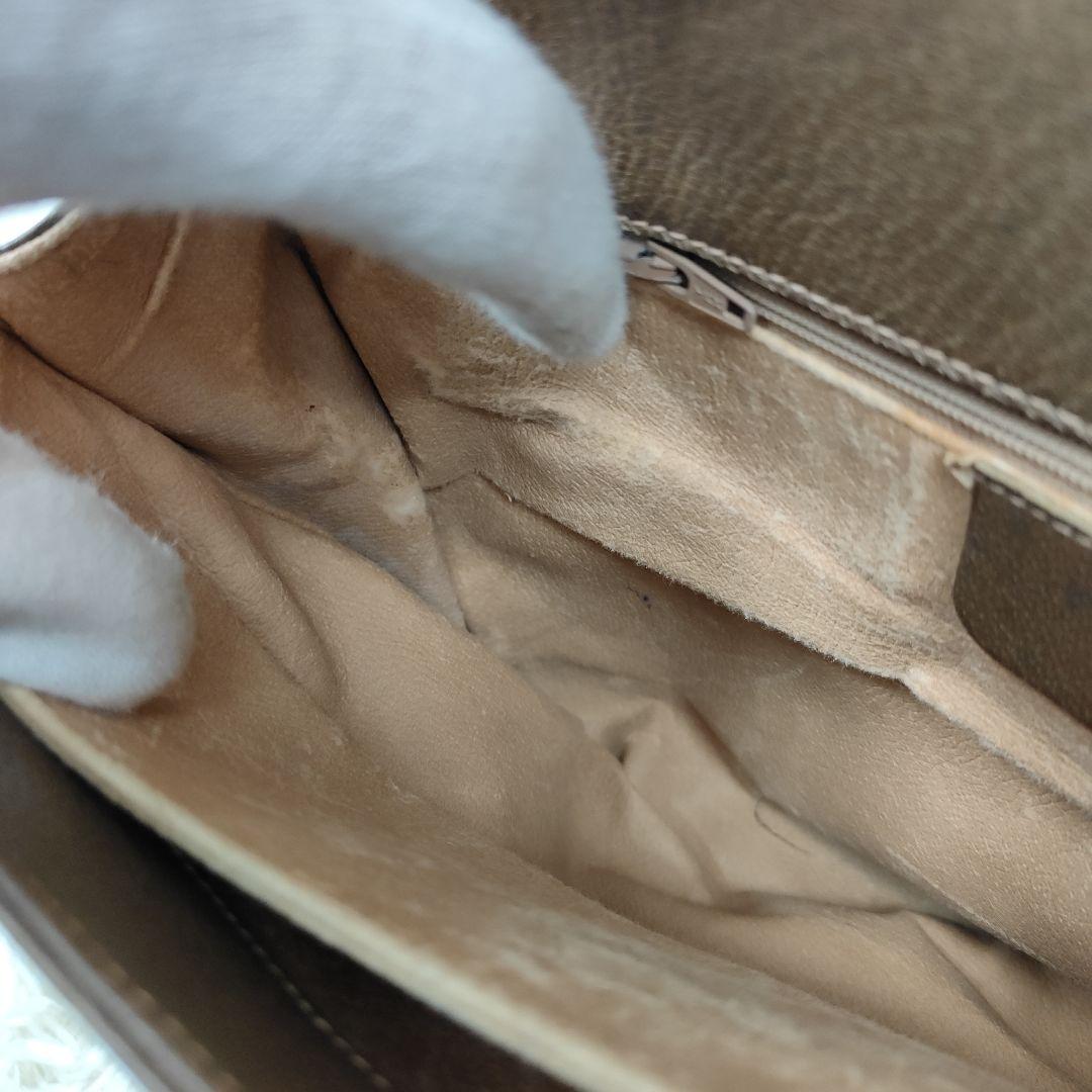 本日限定価格　グッチ　ショルダーバッグ　GG スプリーム　インターロッキング