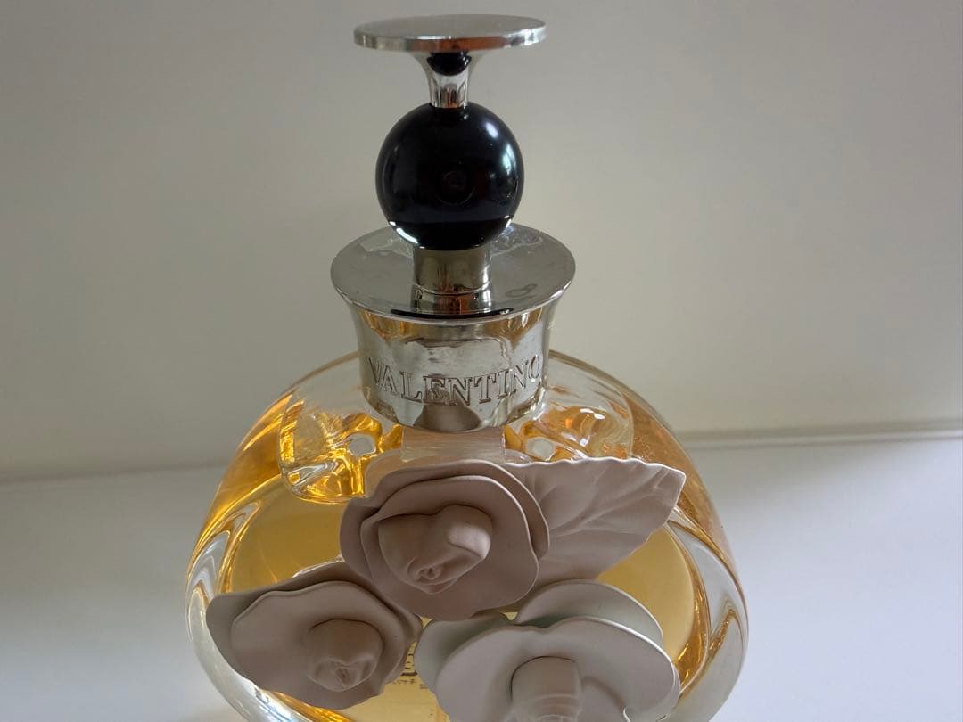 ヴァレンティノ 【残量9割】ヴァレンティナオードパルファム50mミニボトル4ml